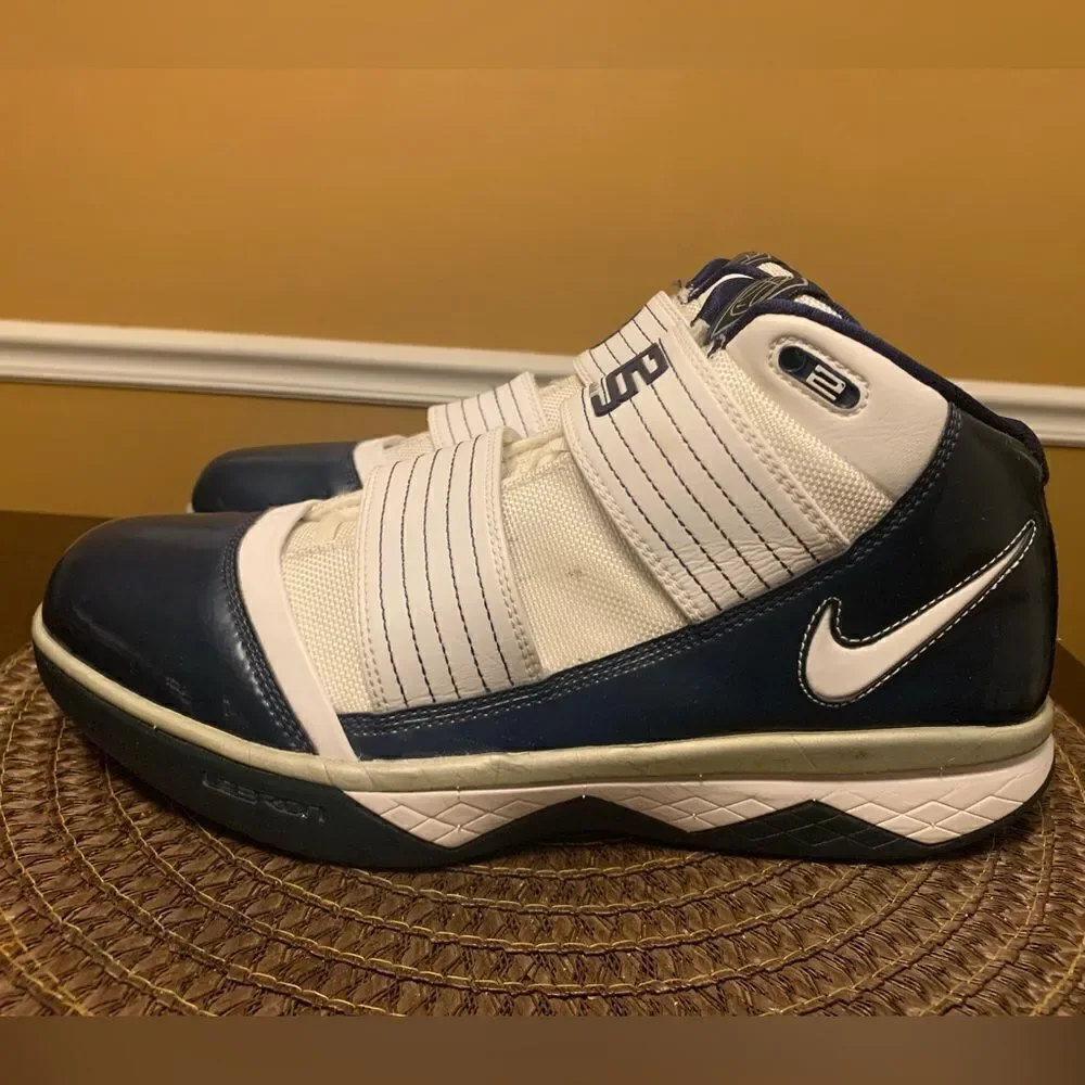 Nike LeBron Zoom Soldier III Team Bank Blue 2009 - 367183-115 Men’s Size 10.5